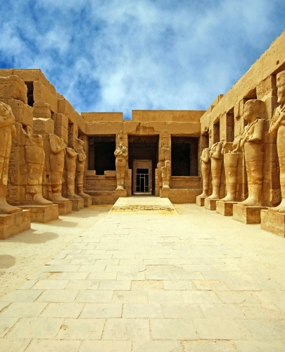 Explore Iconic Royal Tombs